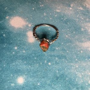 Multicolored stone ring